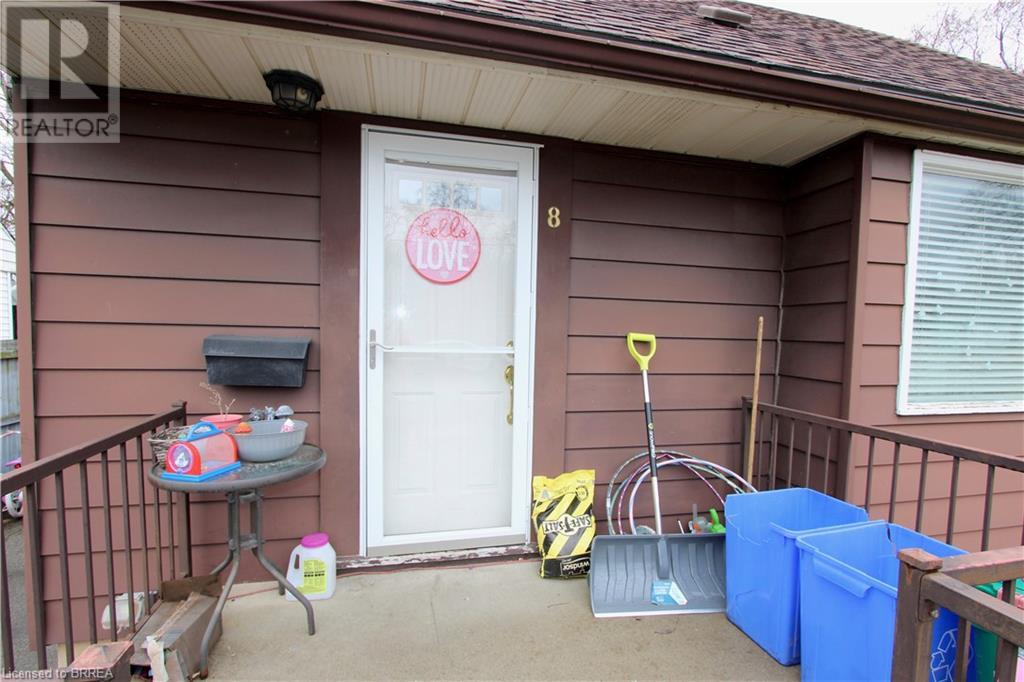 Property at 8 SUNSET Avenue image 4
