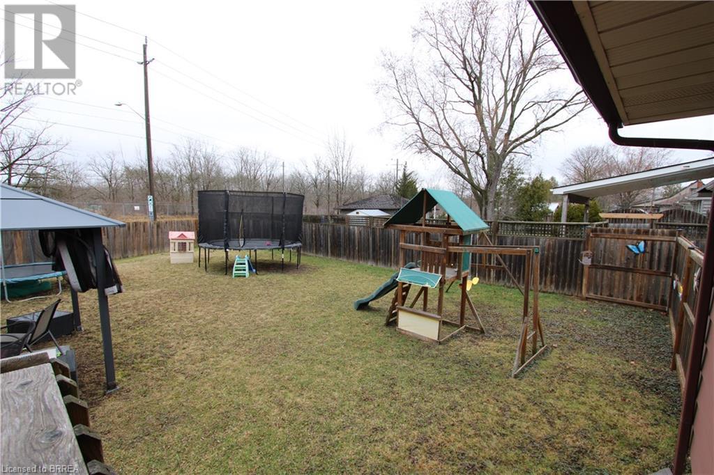 8 Sunset Avenue, Brantford, Ontario  N3T 5G2 - Photo 41 - 40715310
