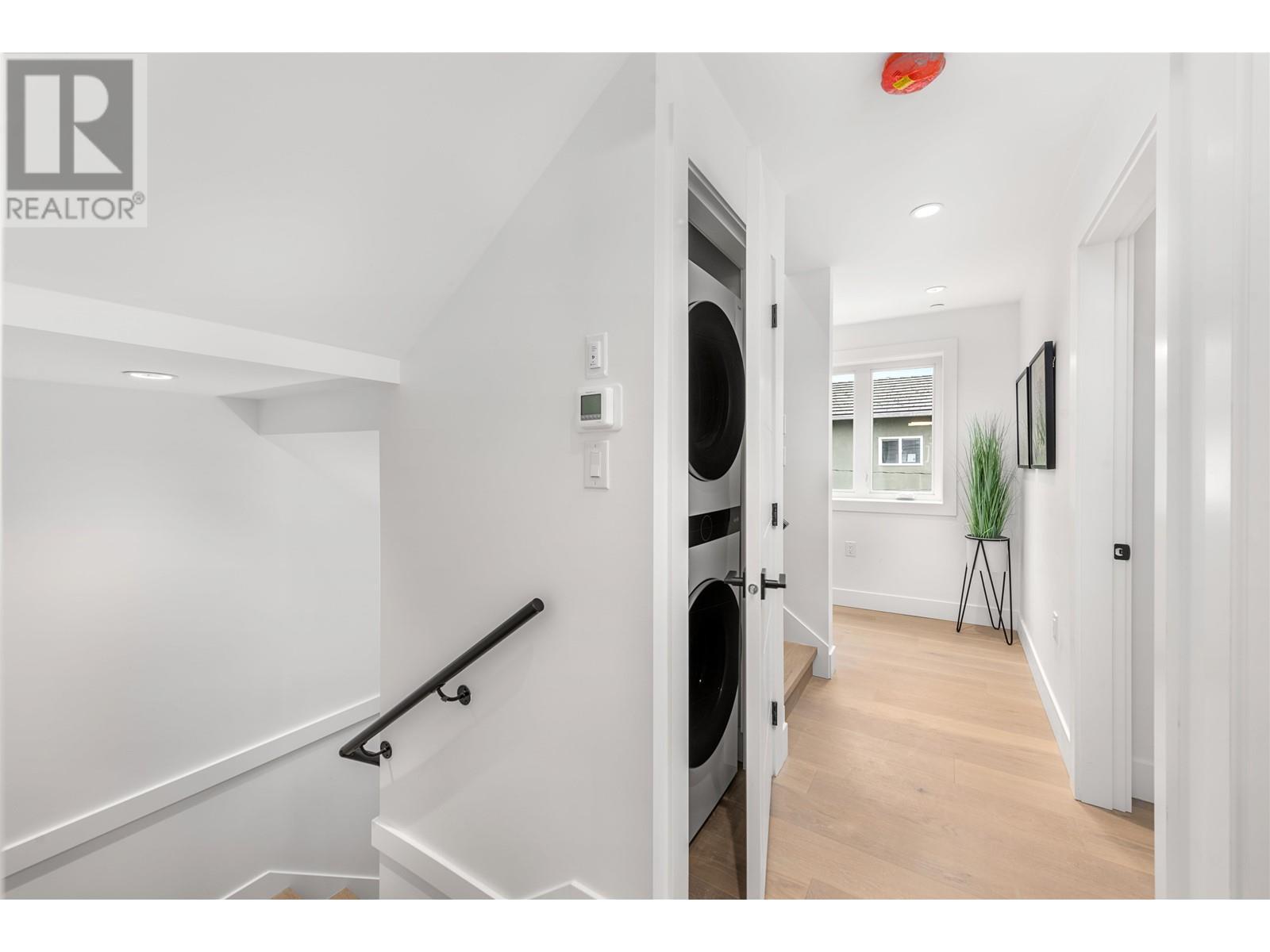 2038 E 1st Avenue, Vancouver, British Columbia  V5N 1B5 - Photo 14 - R2986967