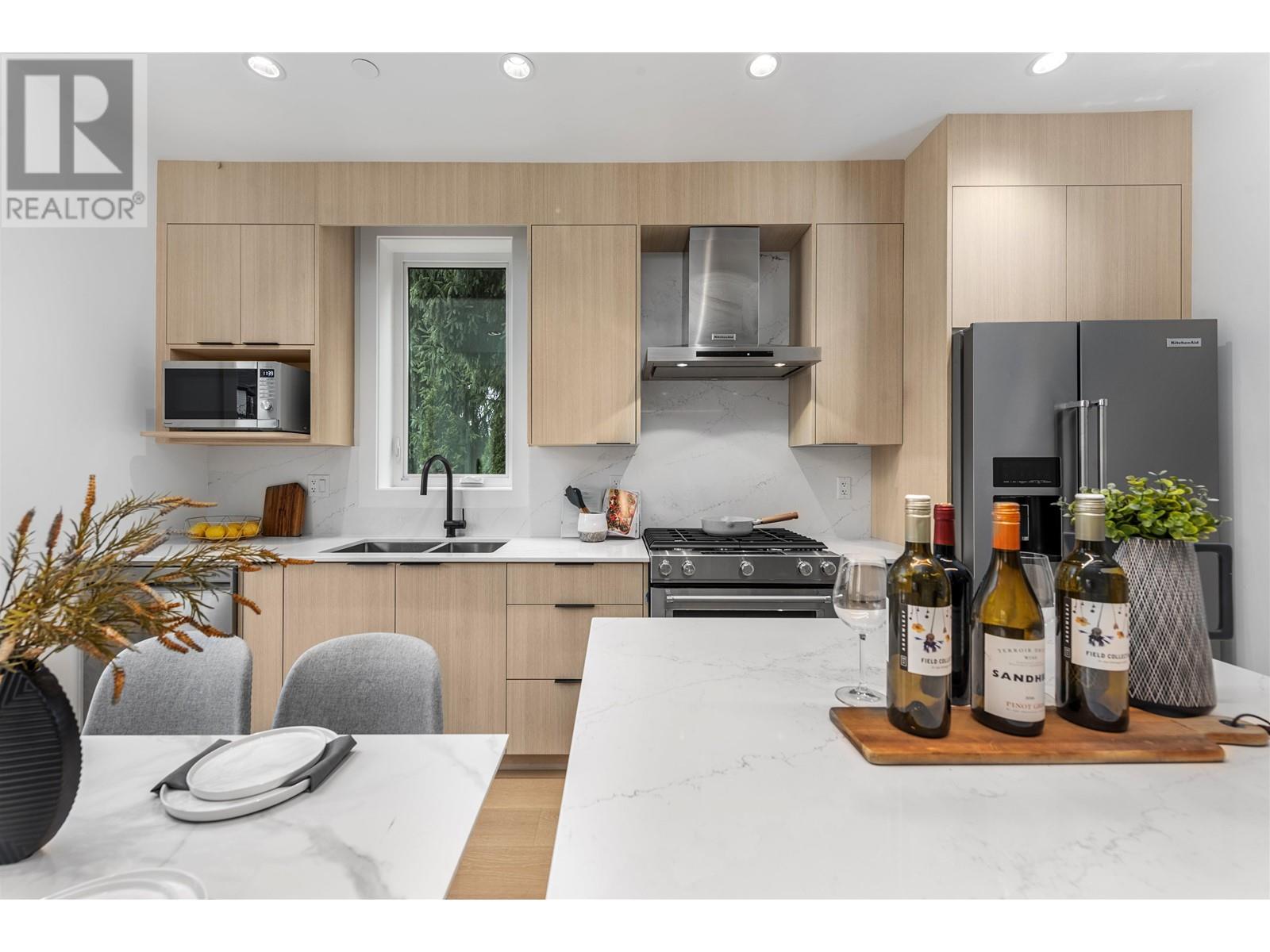 2038 E 1st Avenue, Vancouver, British Columbia  V5N 1B5 - Photo 8 - R2986967