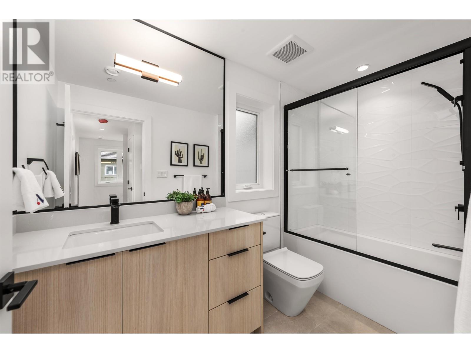 2038 E 1st Avenue, Vancouver, British Columbia  V5N 1B5 - Photo 22 - R2986967