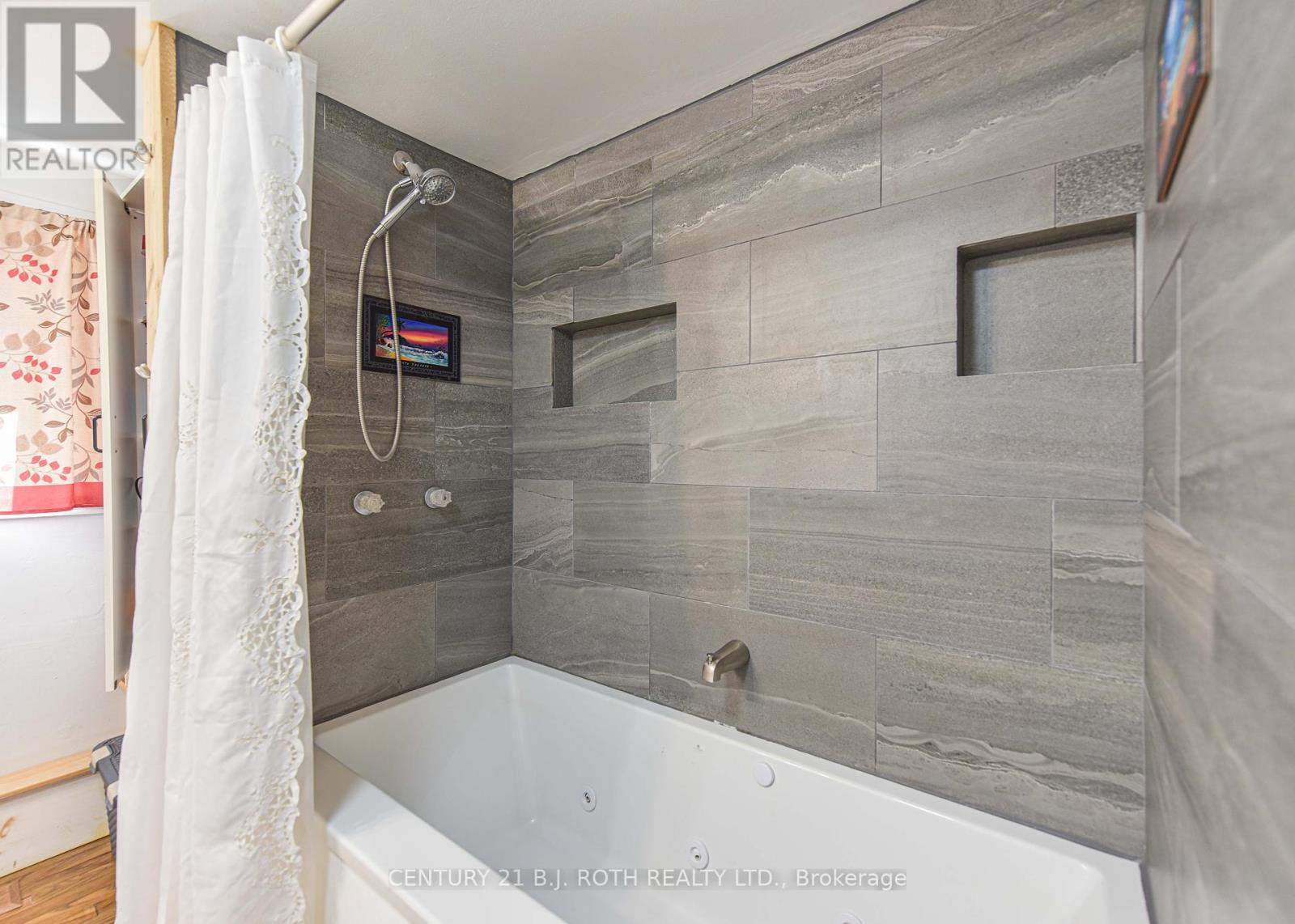 3801 Wood Avenue, Severn, Ontario  L3V 6H3 - Photo 40 - S12072028