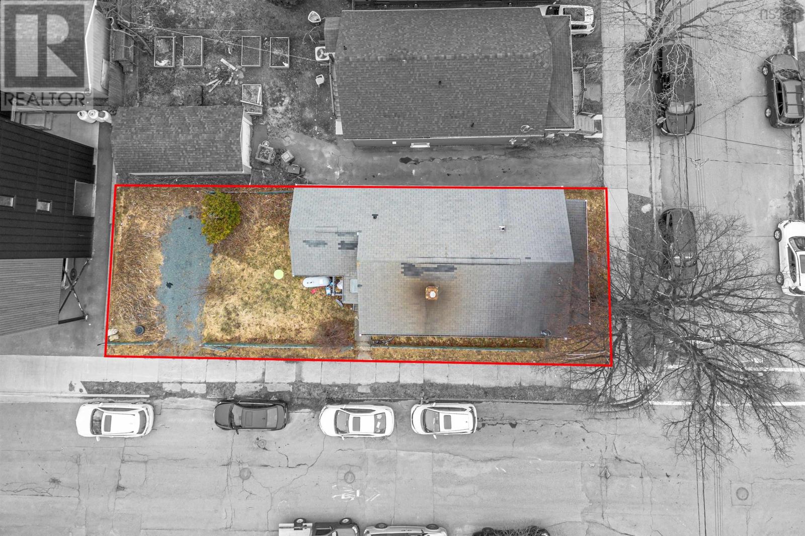 Property at 5644 Macara Street image 2