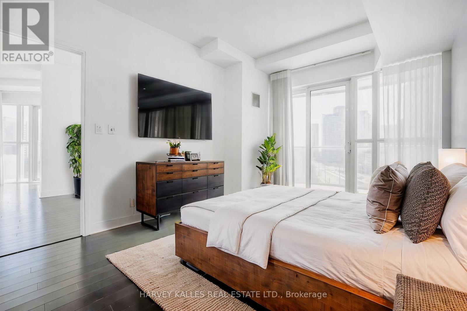 602 - 60 Absolute Avenue, Mississauga, Ontario  L4Z 0A8 - Photo 7 - W12072045