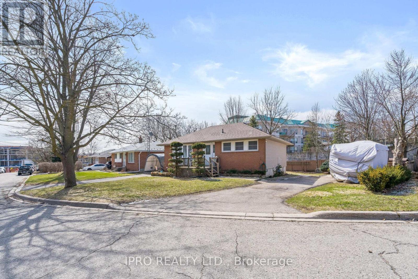 Property at 19 DAYFOOT DRIVE image 1