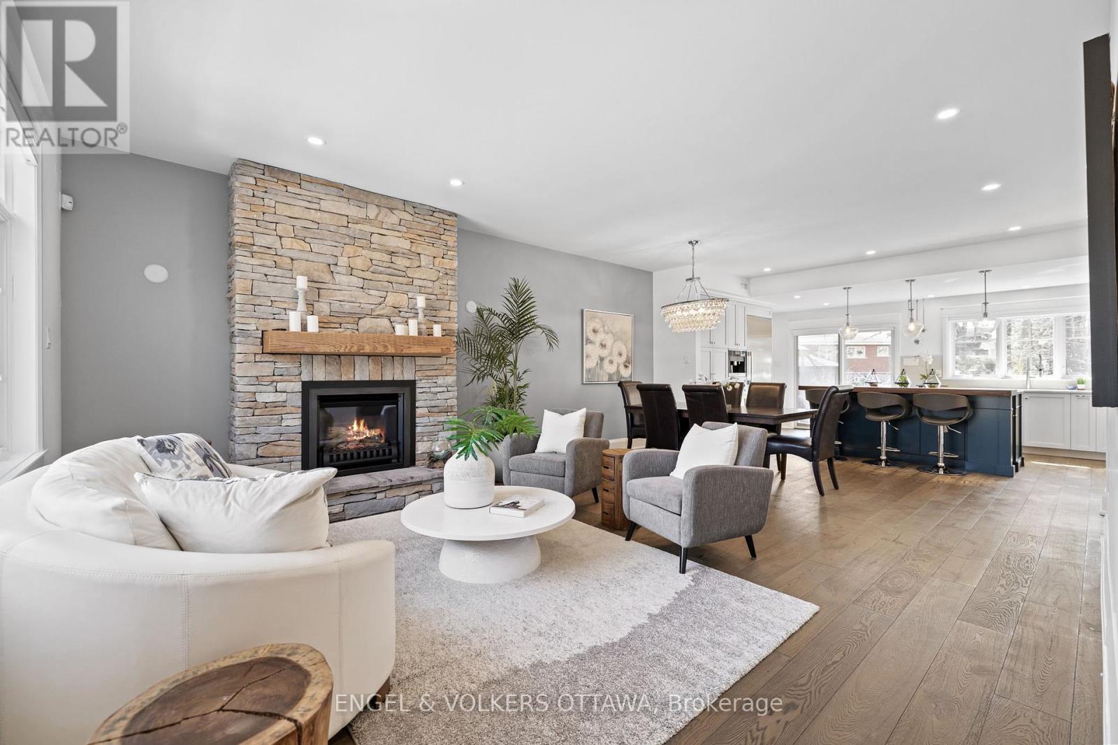 Property at 350 CUNNINGHAM AVENUE image 3