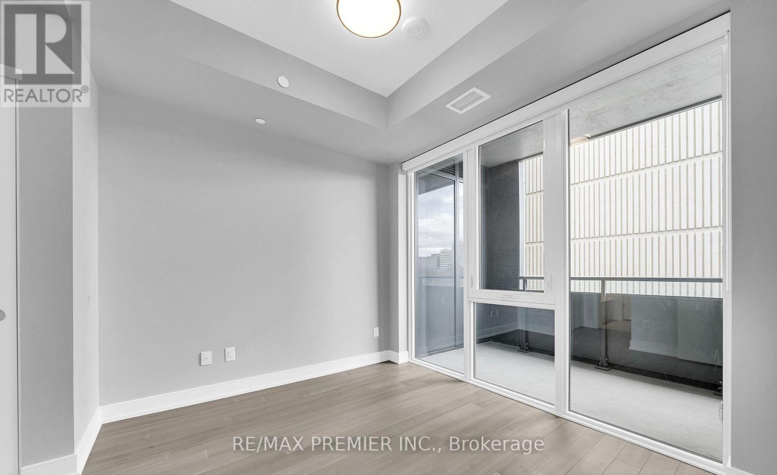 303 - 664 Spadina Avenue, Toronto, Ontario  M5S 2H7 - Photo 8 - C12071215