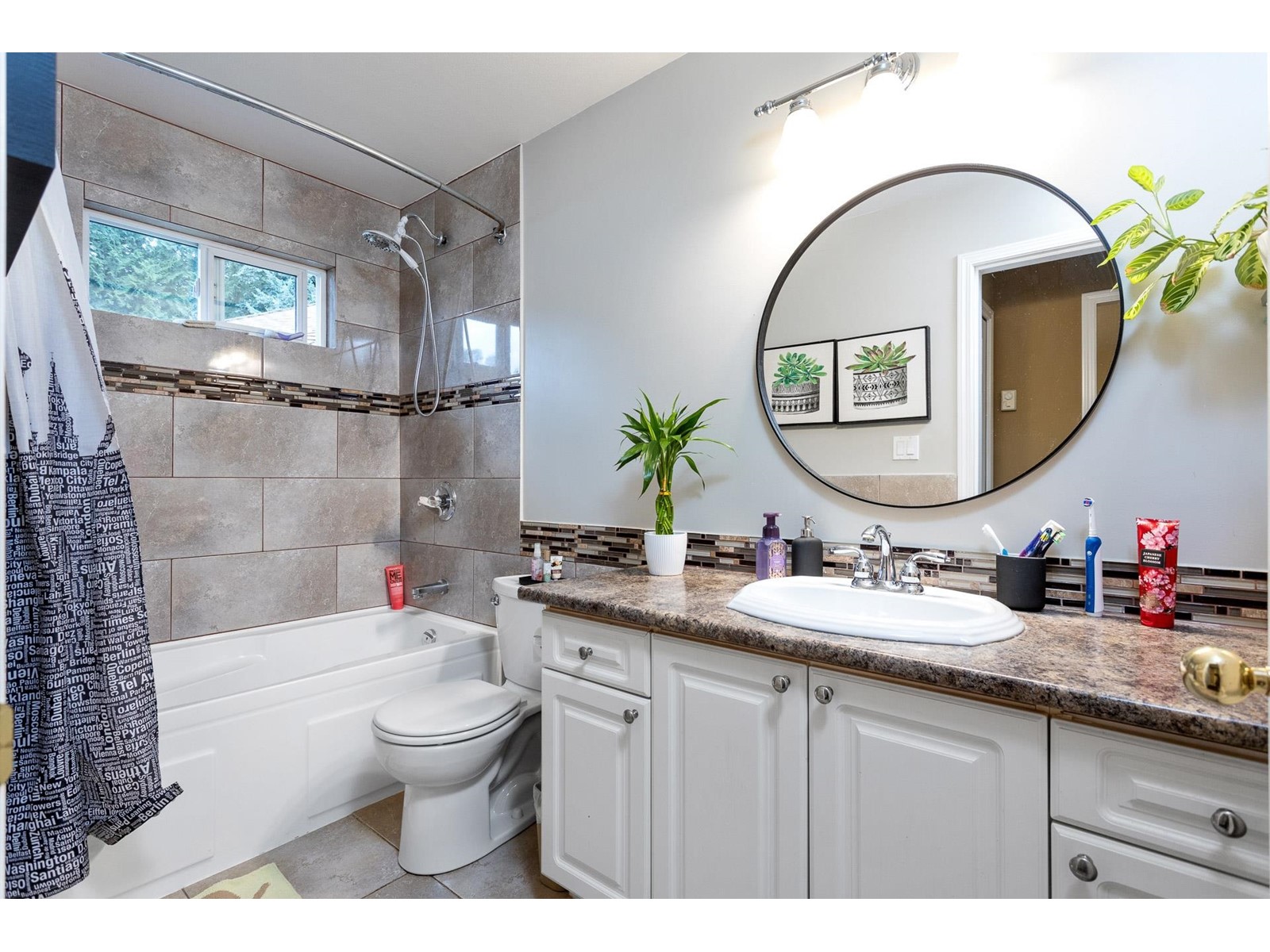 14555 Wellington Drive, Surrey, British Columbia  V3R 0A4 - Photo 23 - R2988327