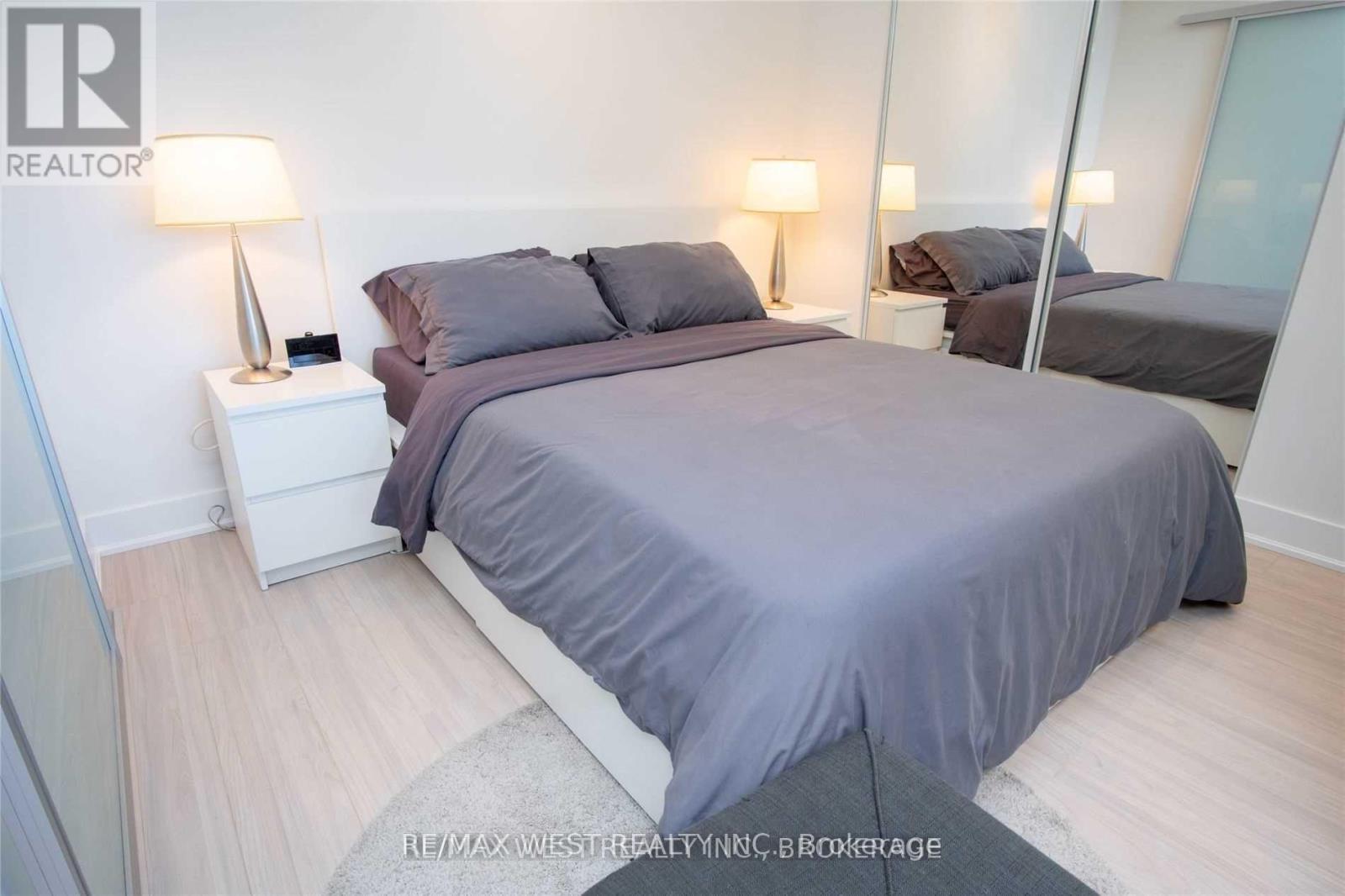 519 - 99 The Donway Boulevard W, Toronto (Banbury-Don Mills), Ontario  M3C 0N8 - Photo 17 - C12072172