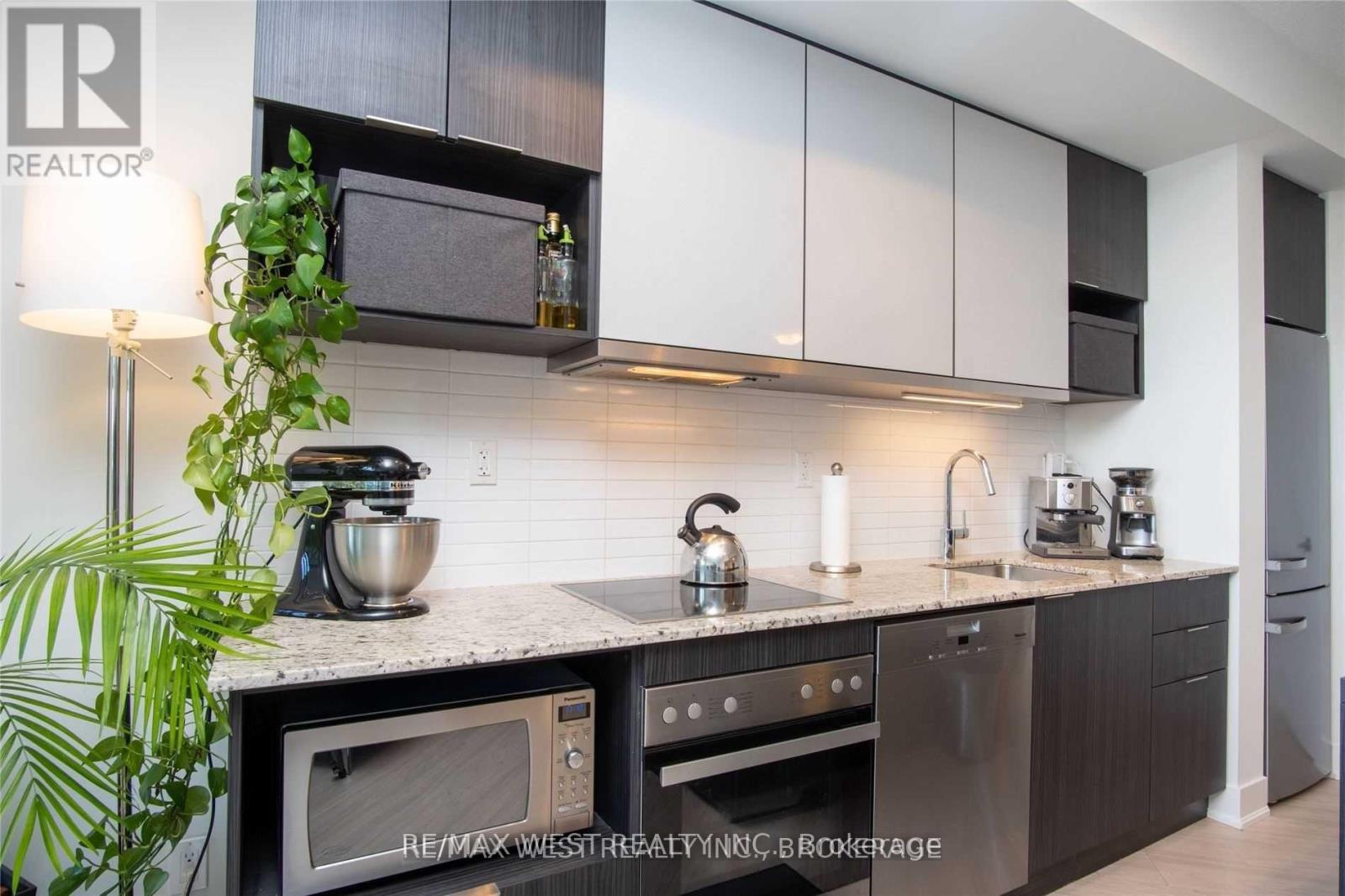 519 - 99 The Donway Boulevard W, Toronto (Banbury-Don Mills), Ontario  M3C 0N8 - Photo 22 - C12072172