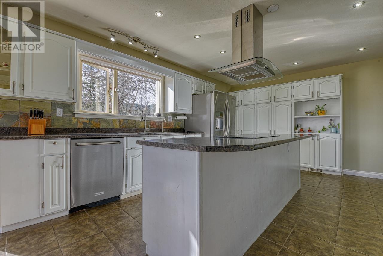 44 Woodland Drive, Williams Lake, British Columbia  V2G 4P9 - Photo 4 - R2988332