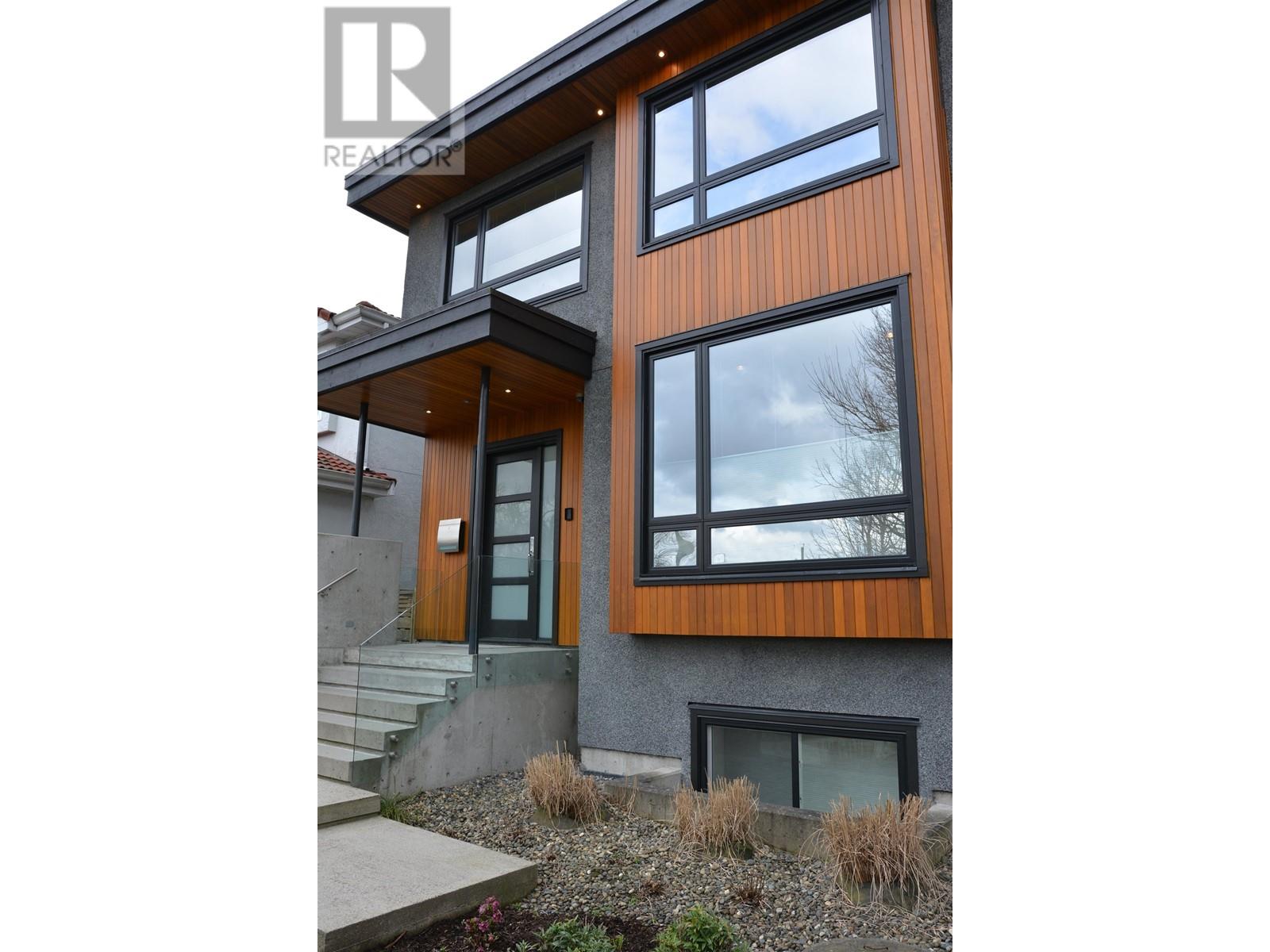3068 E 21st Avenue, Vancouver, British Columbia  V5M 2W7 - Photo 2 - R2980826