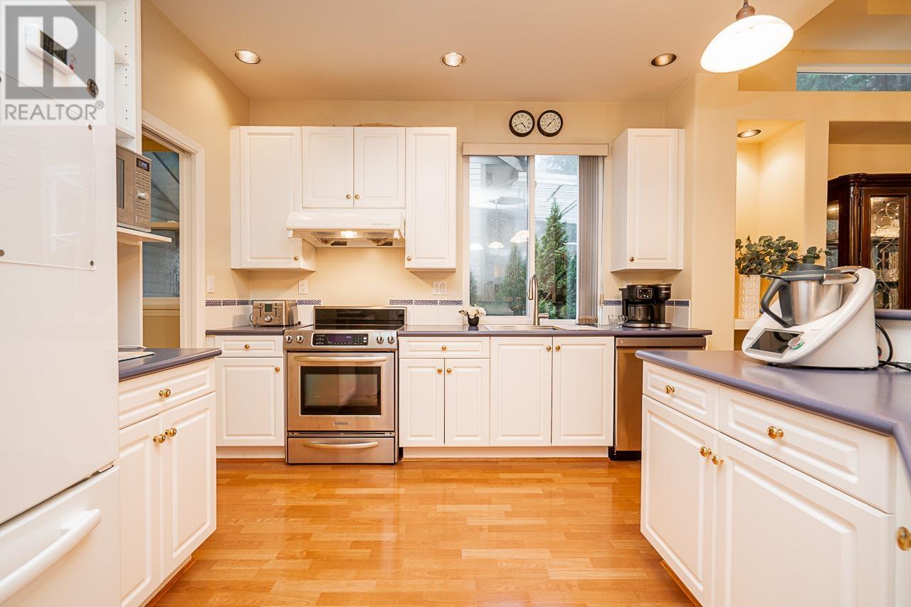 3259 Pinehurst Place, Coquitlam, British Columbia  V3E 3K3 - Photo 14 - R2987956