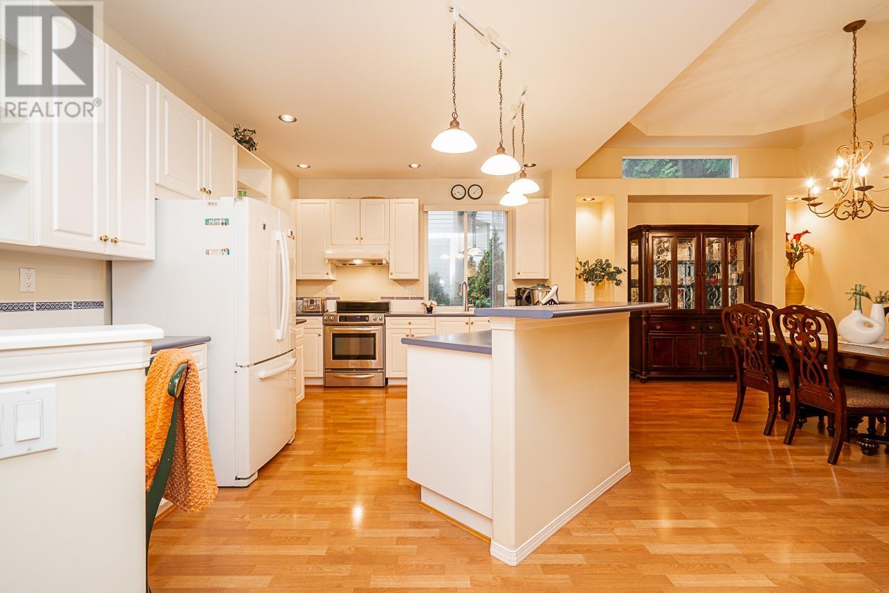 3259 Pinehurst Place, Coquitlam, British Columbia  V3E 3K3 - Photo 12 - R2987956