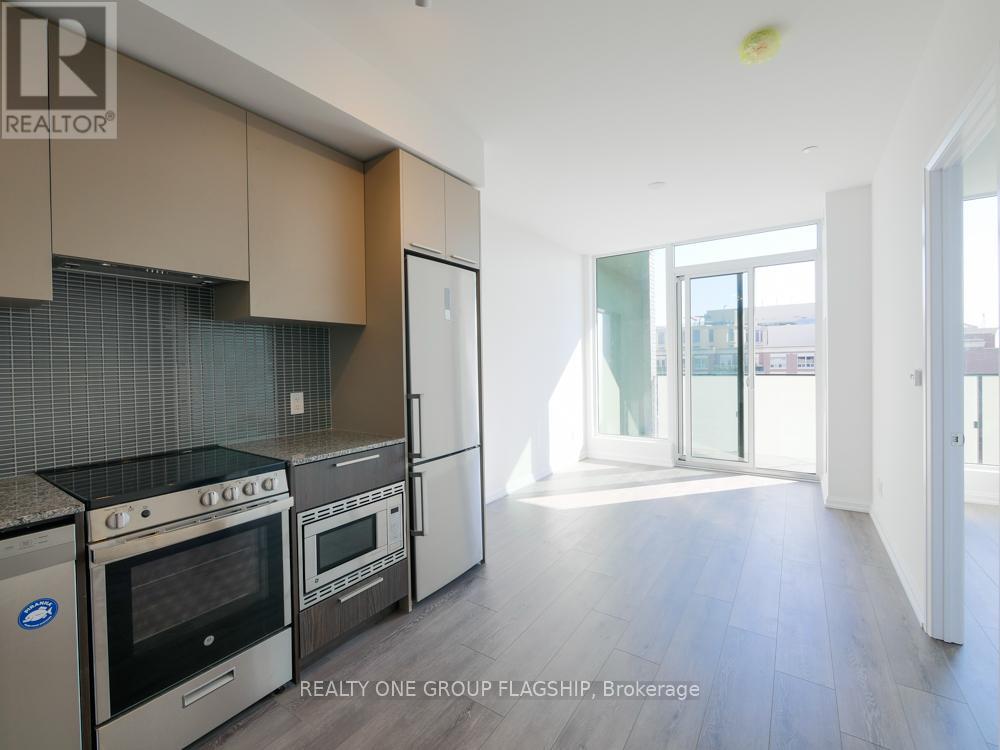 504 - 4208 Dundas Street W, Toronto, Ontario  M8X 1Y6 - Photo 4 - W12072146