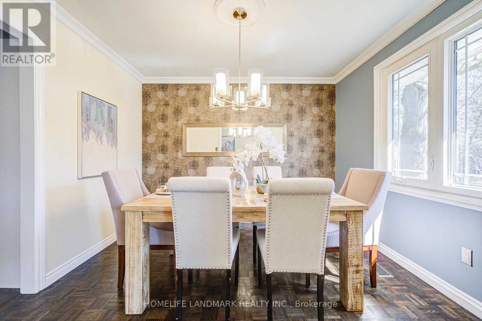 2165 Dunedin Road, Oakville, Ontario  L6J 5V2 - Photo 13 - W12072162