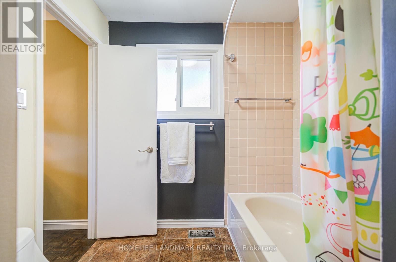 2165 Dunedin Road, Oakville, Ontario  L6J 5V2 - Photo 23 - W12072162
