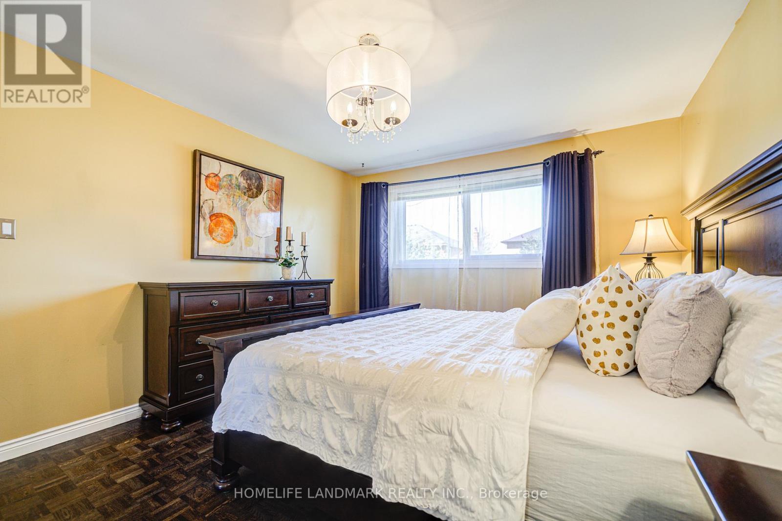 2165 Dunedin Road, Oakville, Ontario  L6J 5V2 - Photo 30 - W12072162