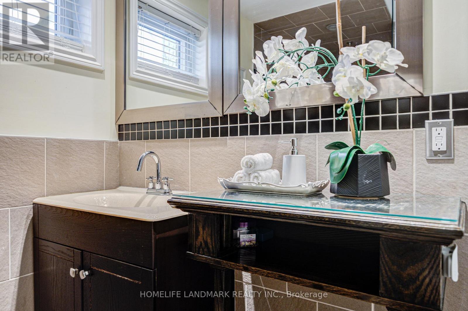 2165 Dunedin Road, Oakville, Ontario  L6J 5V2 - Photo 38 - W12072162