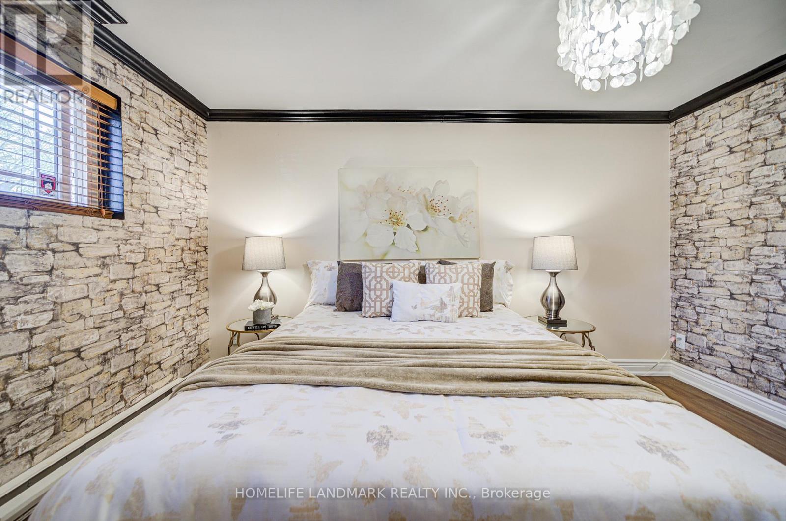 2165 Dunedin Road, Oakville, Ontario  L6J 5V2 - Photo 42 - W12072162