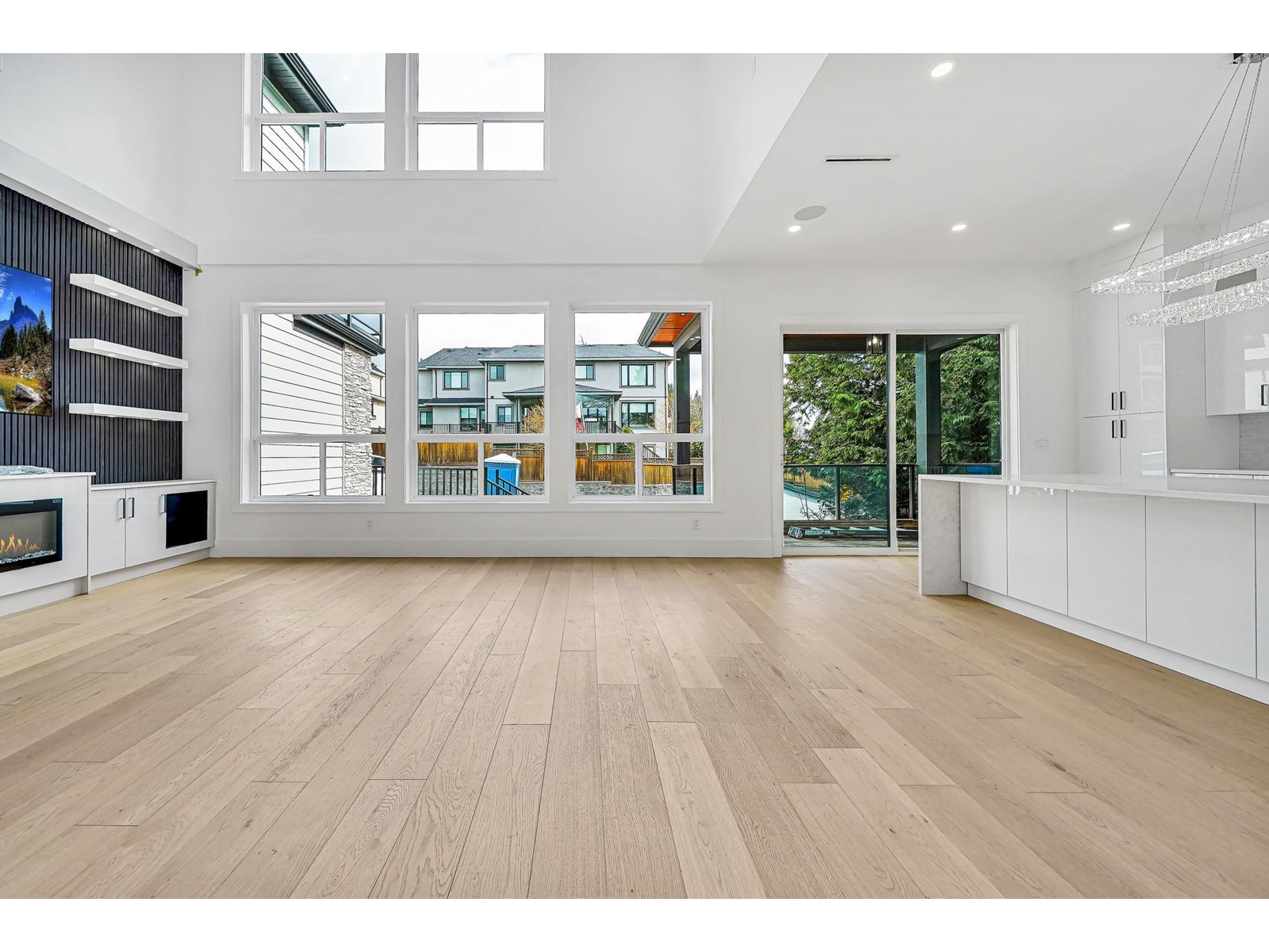 Property at 5468 184 STREET image 5