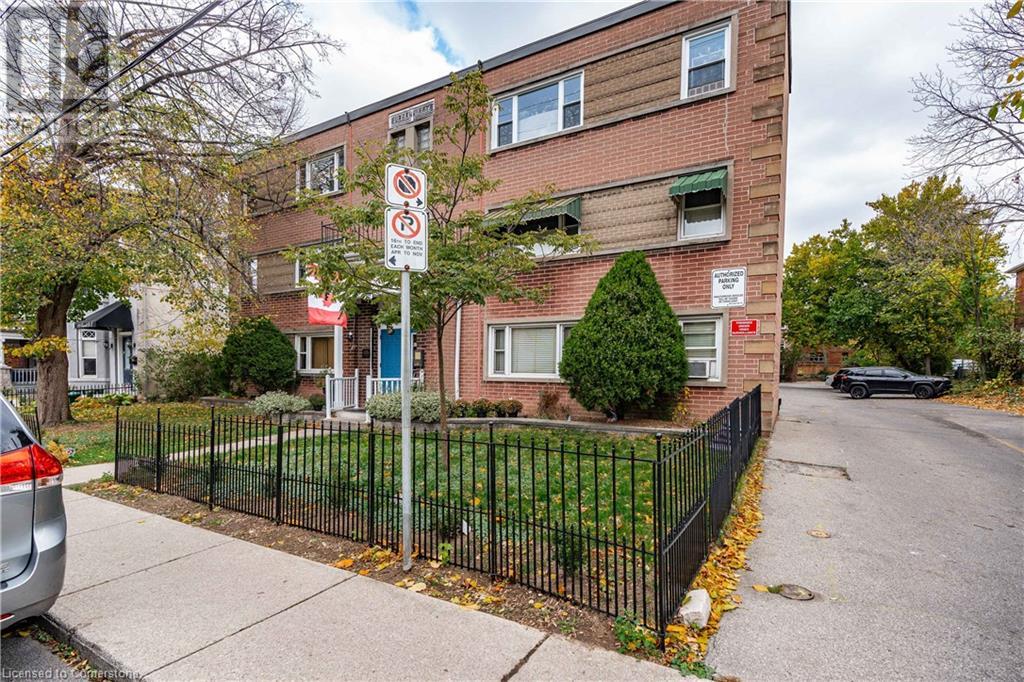 Property at 137 EMERALD Street S Unit# 3 image 2