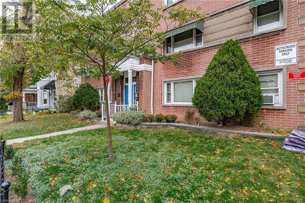 Property at 137 EMERALD Street S Unit# 3 image 3