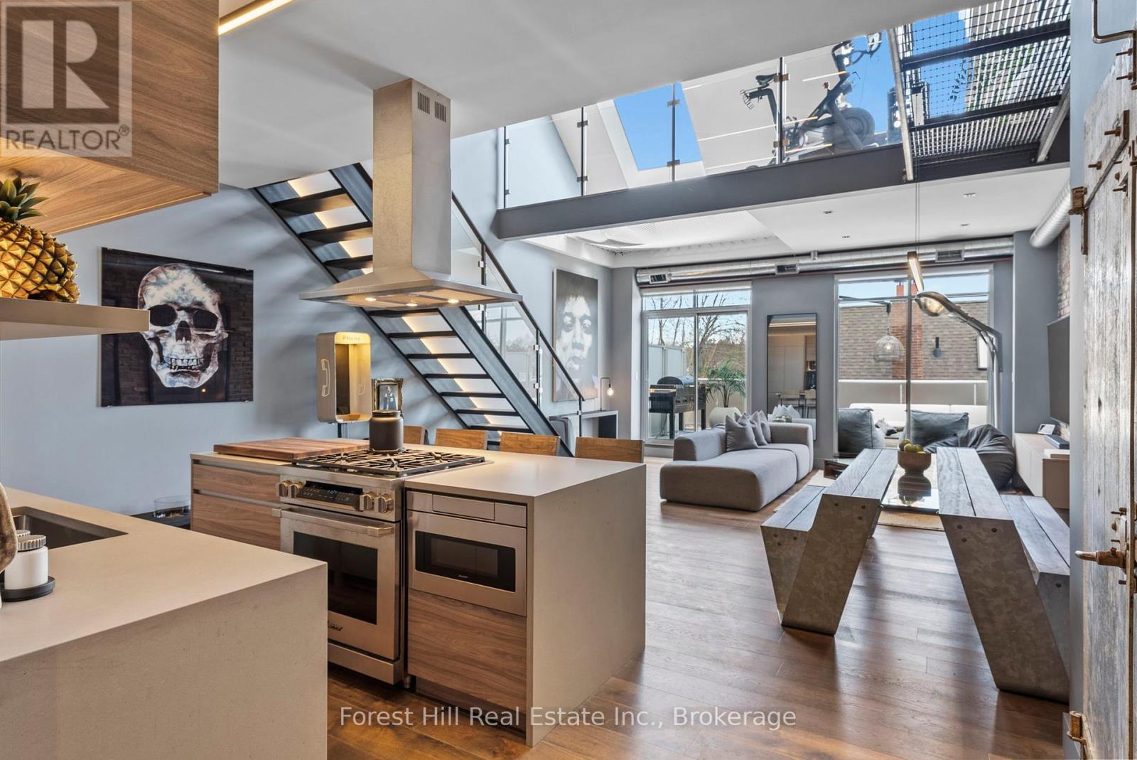 306 - 1842 QUEEN STREET E, Toronto, Ontario