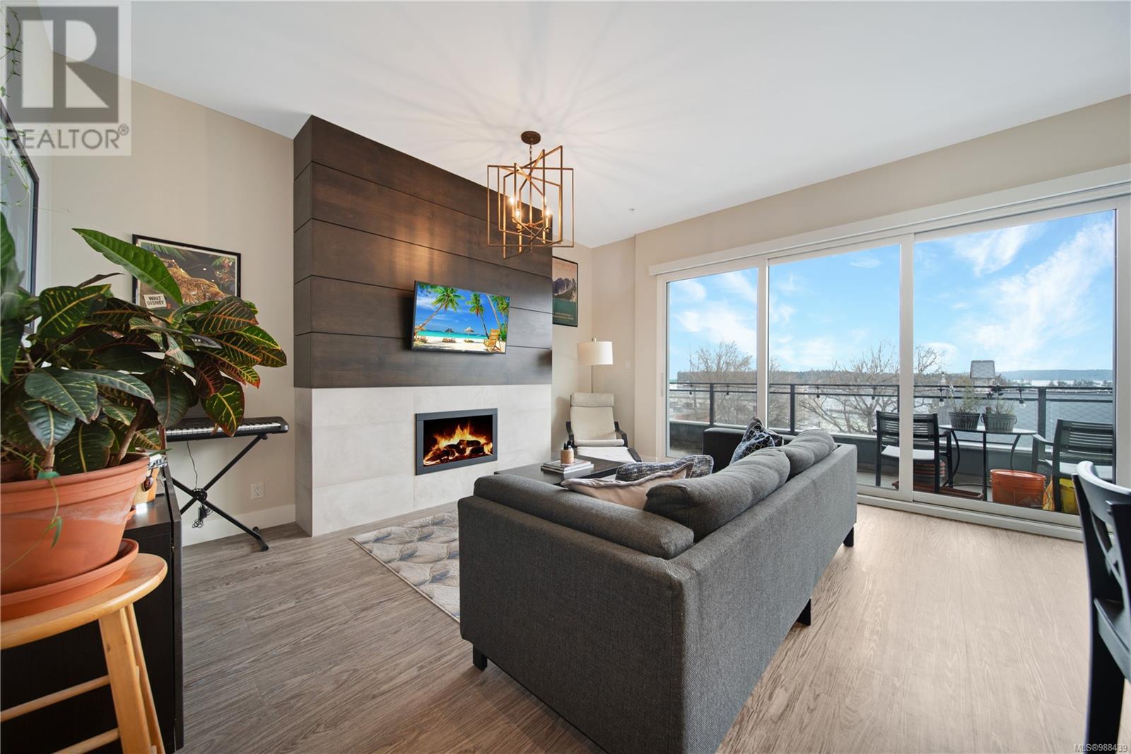 Property at 504 91 Chapel St image 3