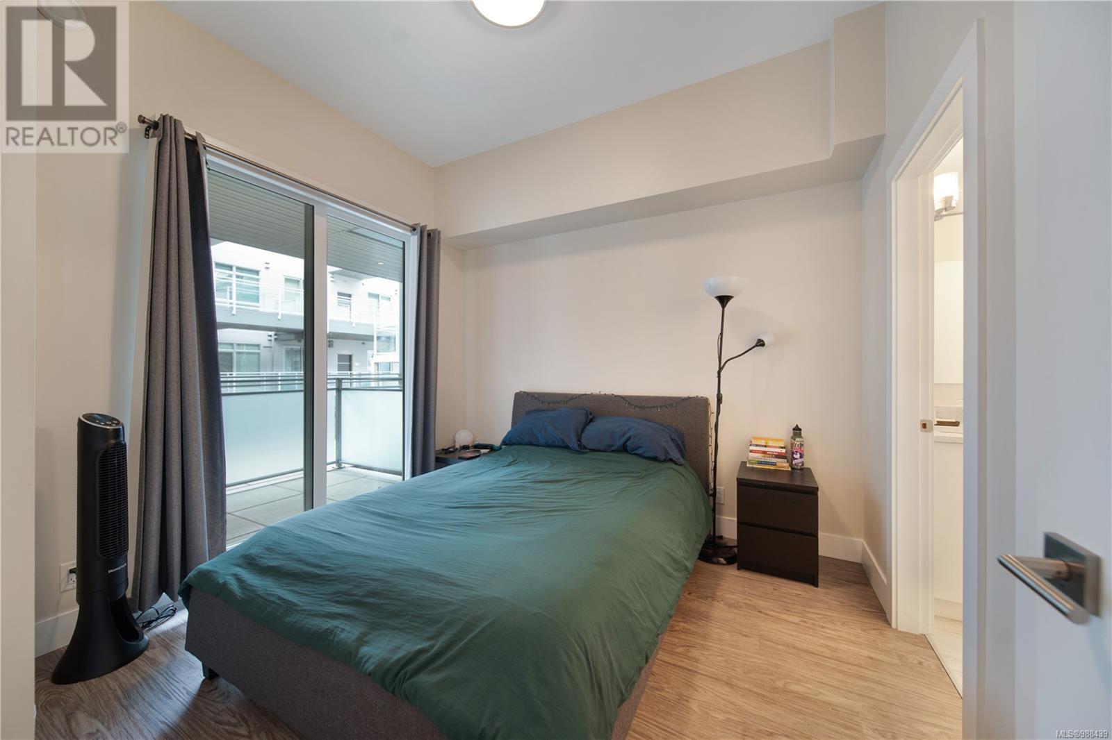 Property at 504 91 Chapel St image 5