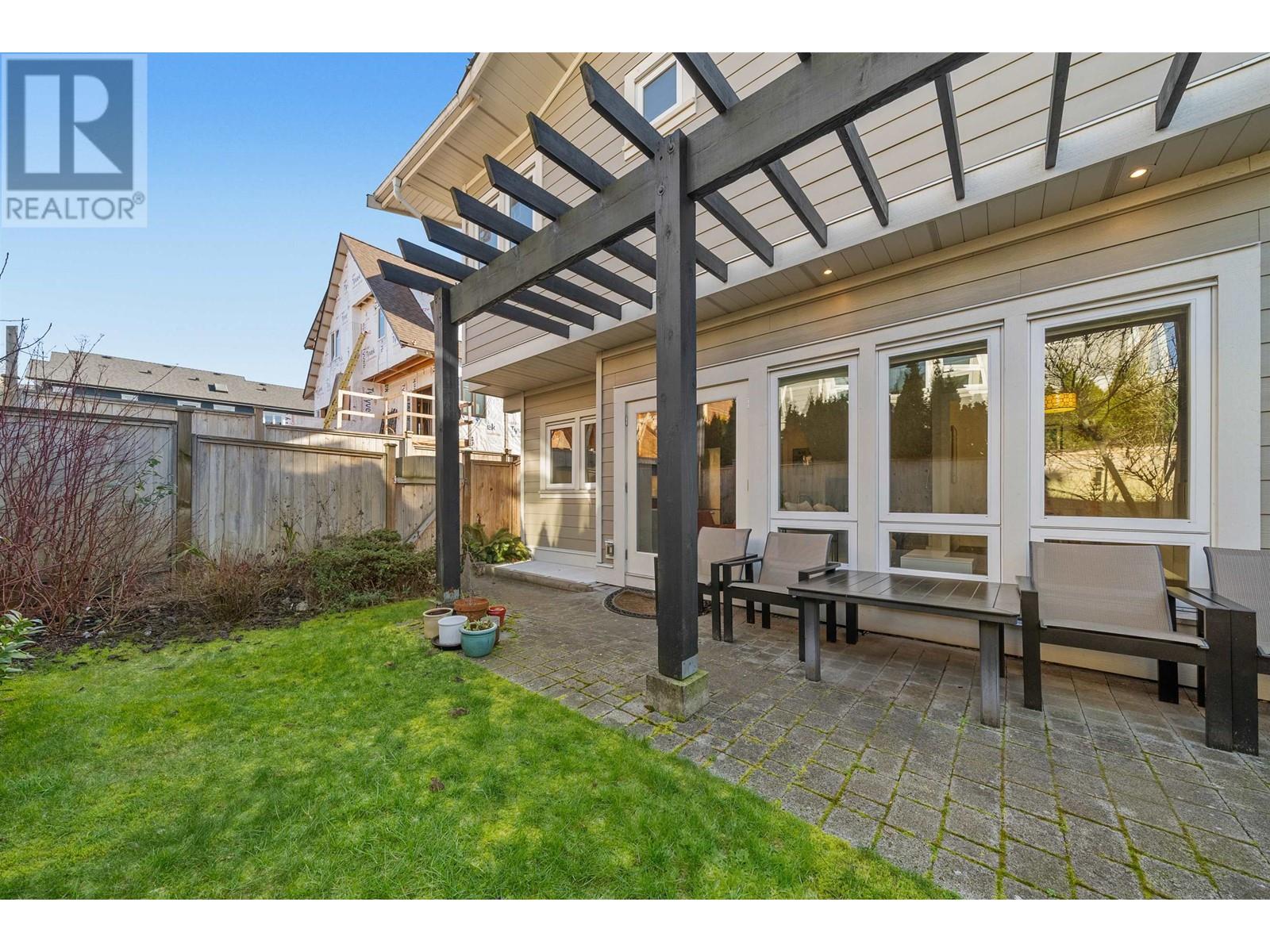2 330 W 14th Street, North Vancouver, British Columbia  V7M 1P6 - Photo 10 - R2988307