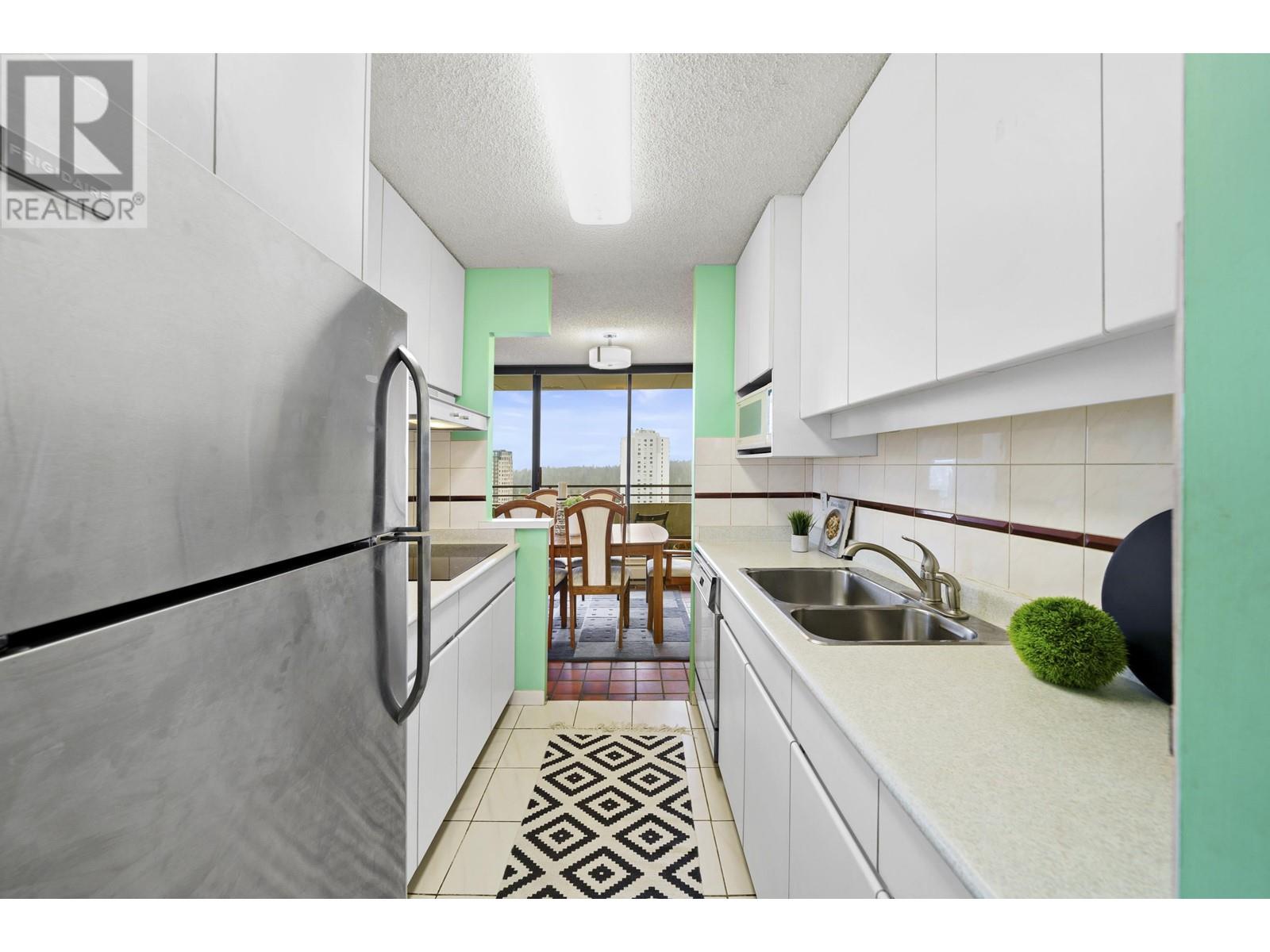 2004 1816 Haro Street, Vancouver, British Columbia  V6G 2Y7 - Photo 10 - R2988321