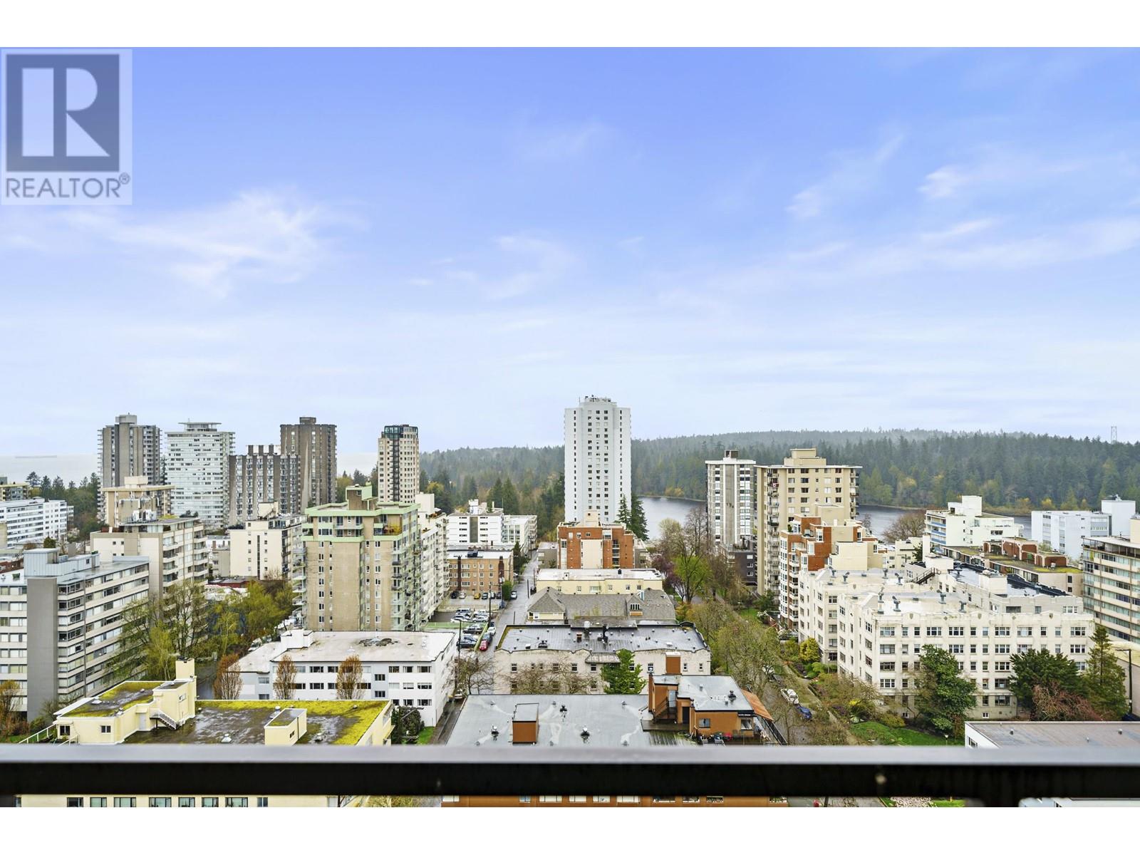 2004 1816 Haro Street, Vancouver, British Columbia  V6G 2Y7 - Photo 3 - R2988321