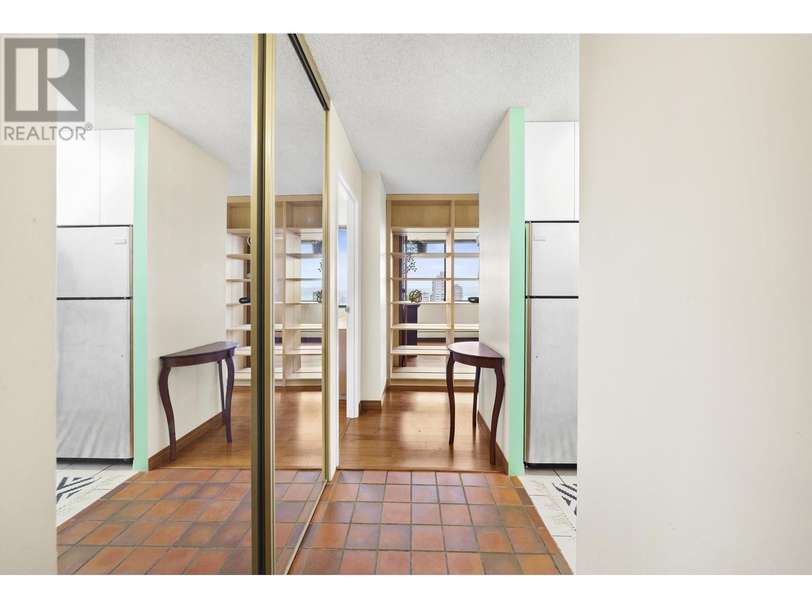 2004 1816 Haro Street, Vancouver, British Columbia  V6G 2Y7 - Photo 5 - R2988321