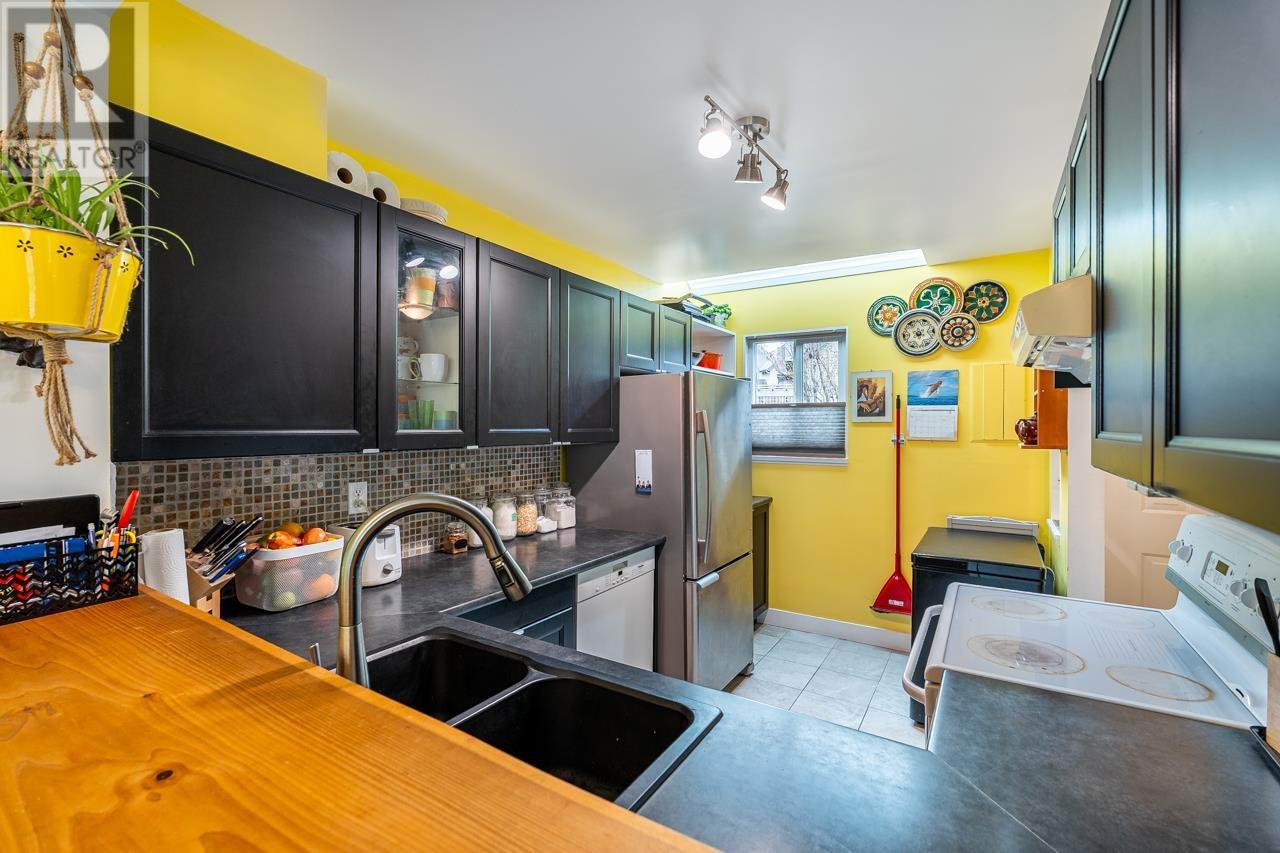 41 2736 Atlin Place, Coquitlam, British Columbia  V3C 5T4 - Photo 10 - R2988338