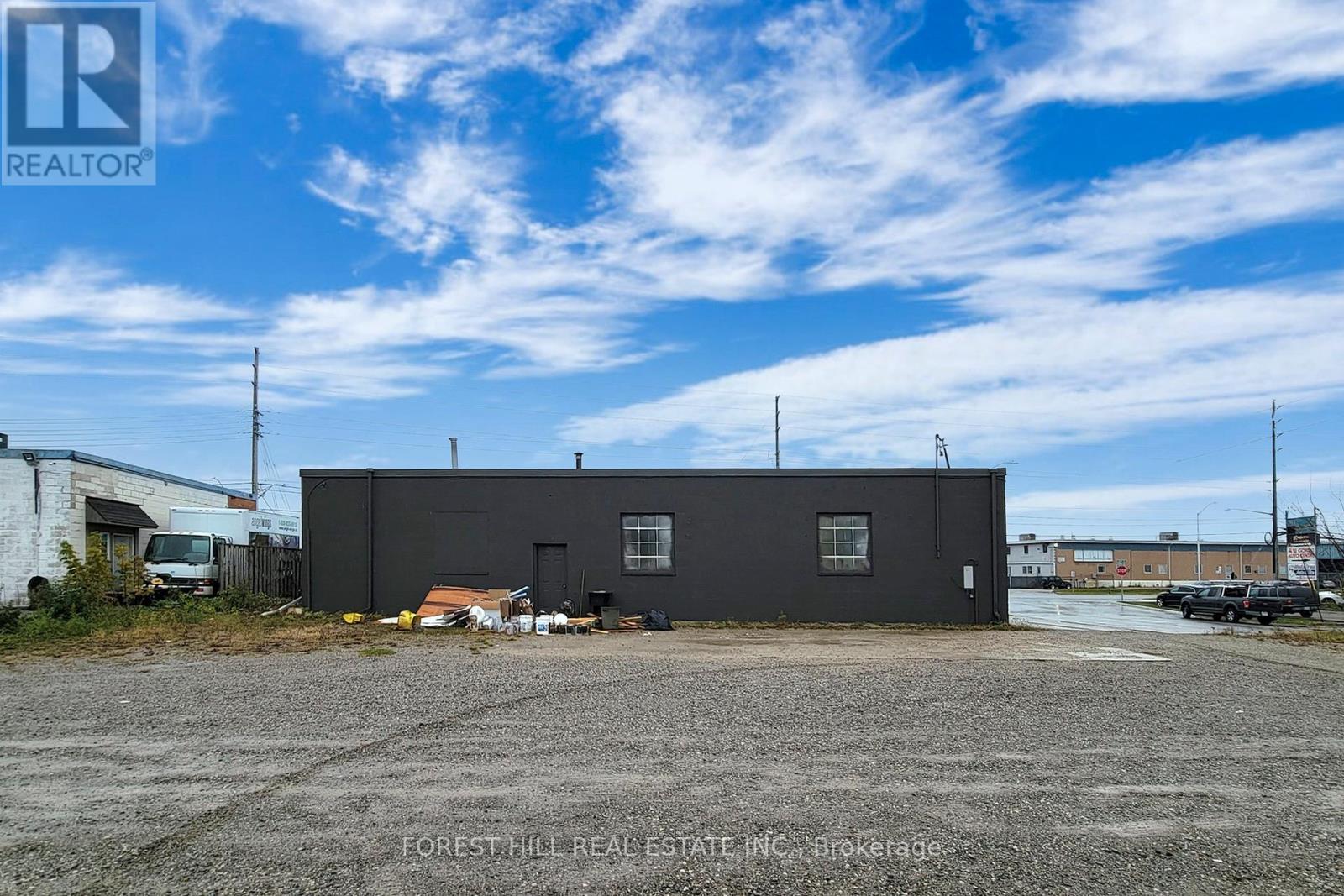 1502 SPEERS ROAD, Oakville, Ontario