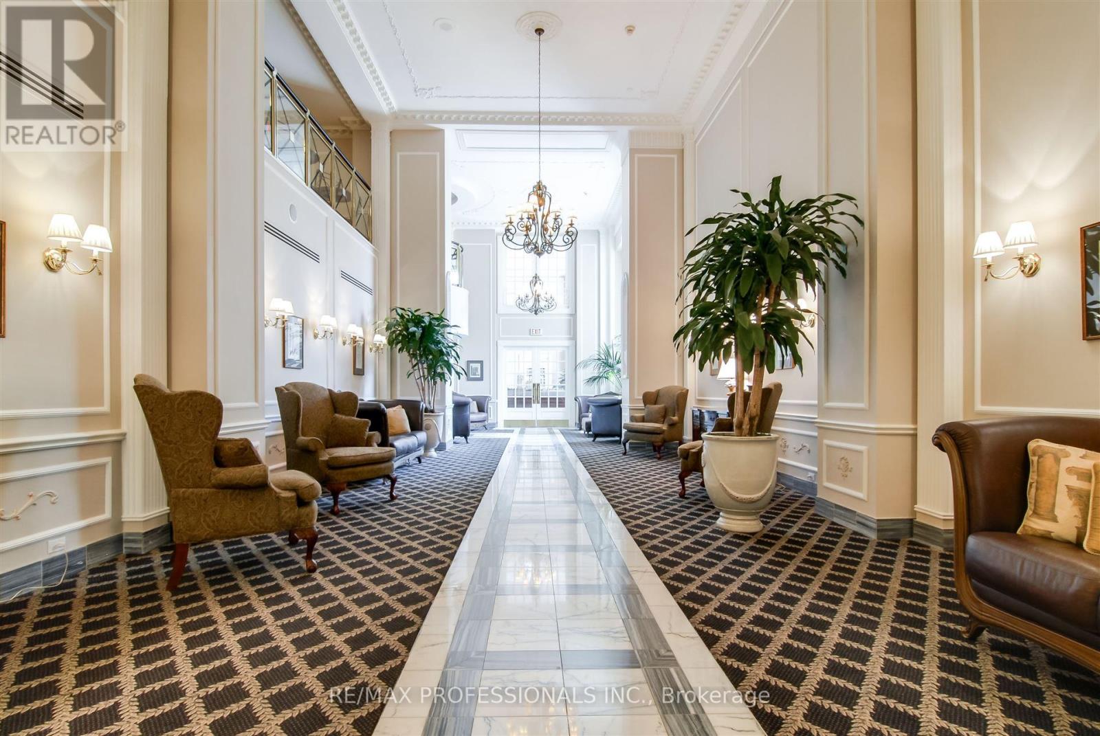 Property at 205 - 2287 LAKE SHORE BOULEVARD W image 3