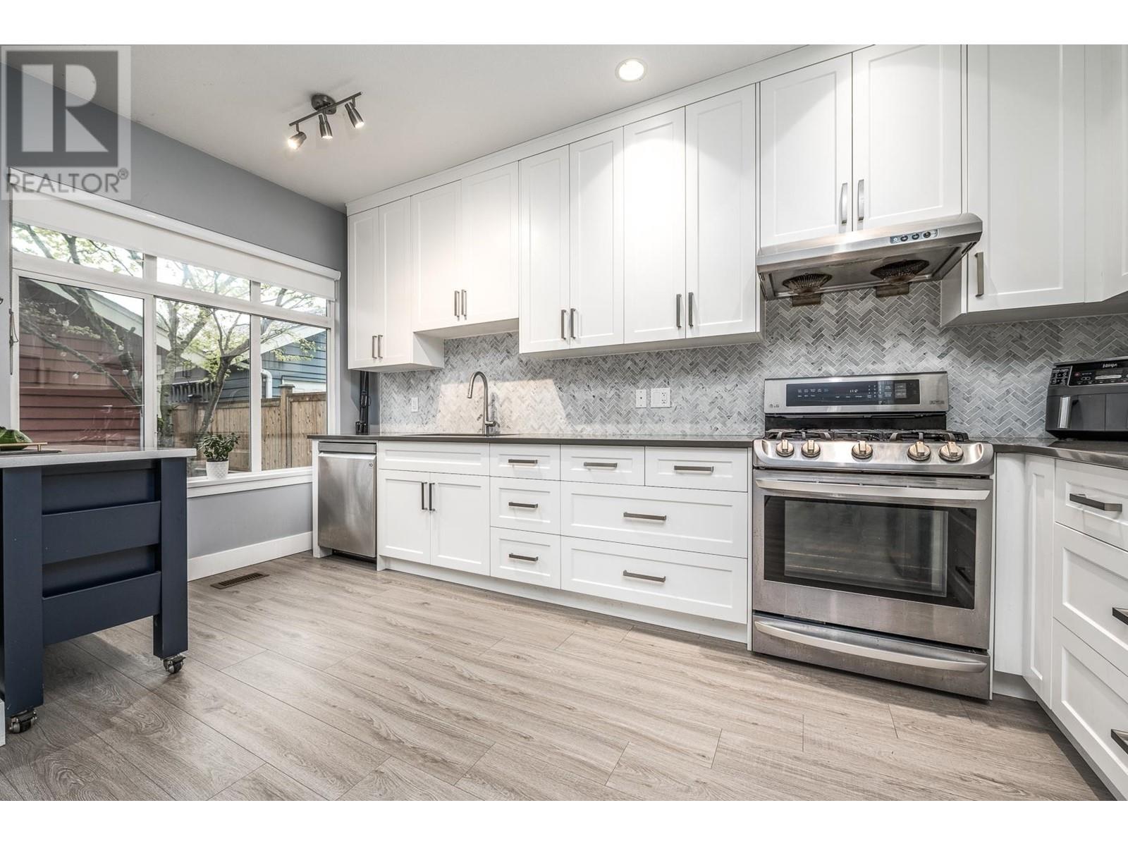 155 Dockside Court, New Westminster, British Columbia  V3M 0B2 - Photo 9 - R2988312