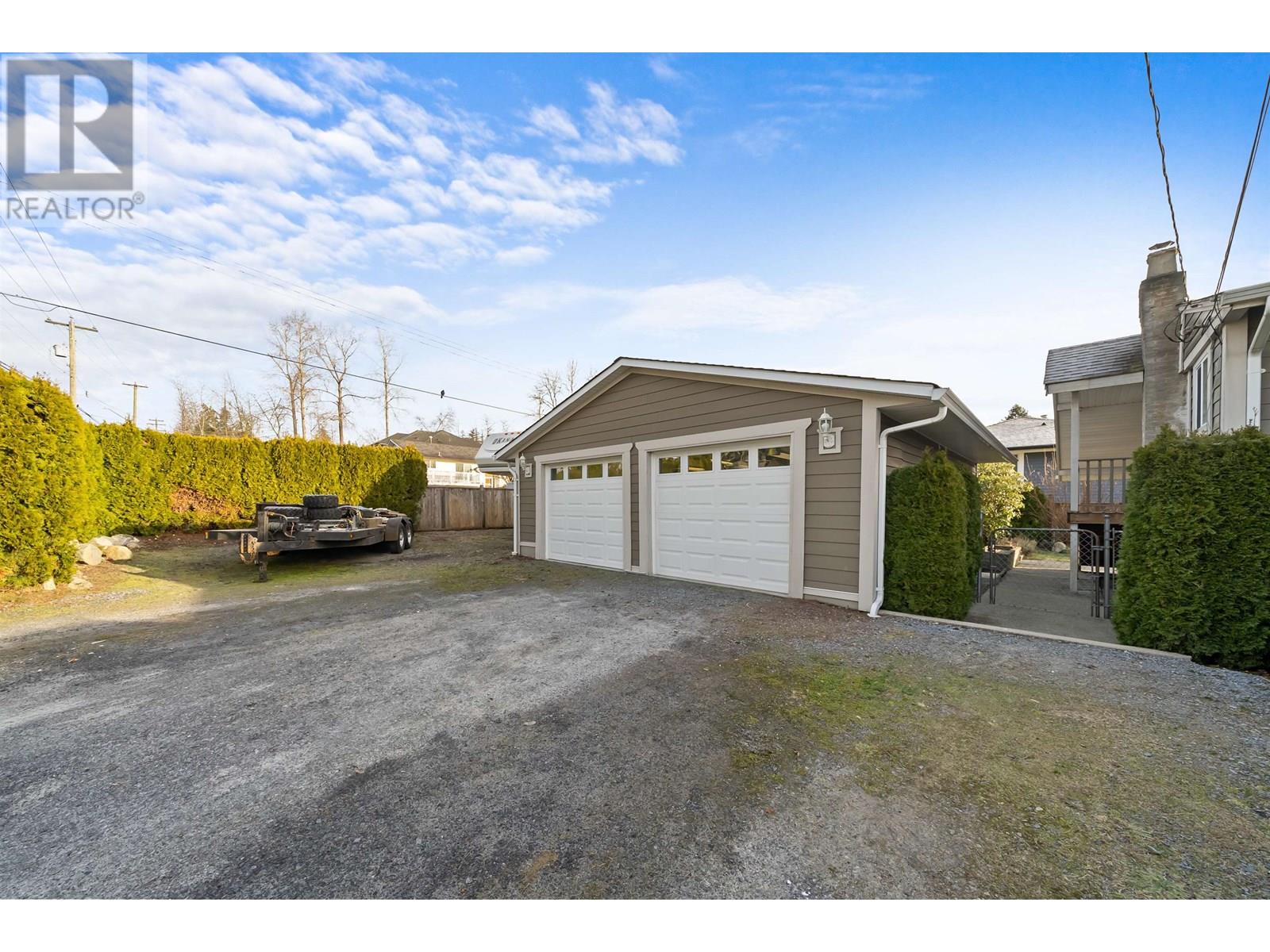 551 Poirier Street, Coquitlam, British Columbia  V3J 6A6 - Photo 6 - R2988328