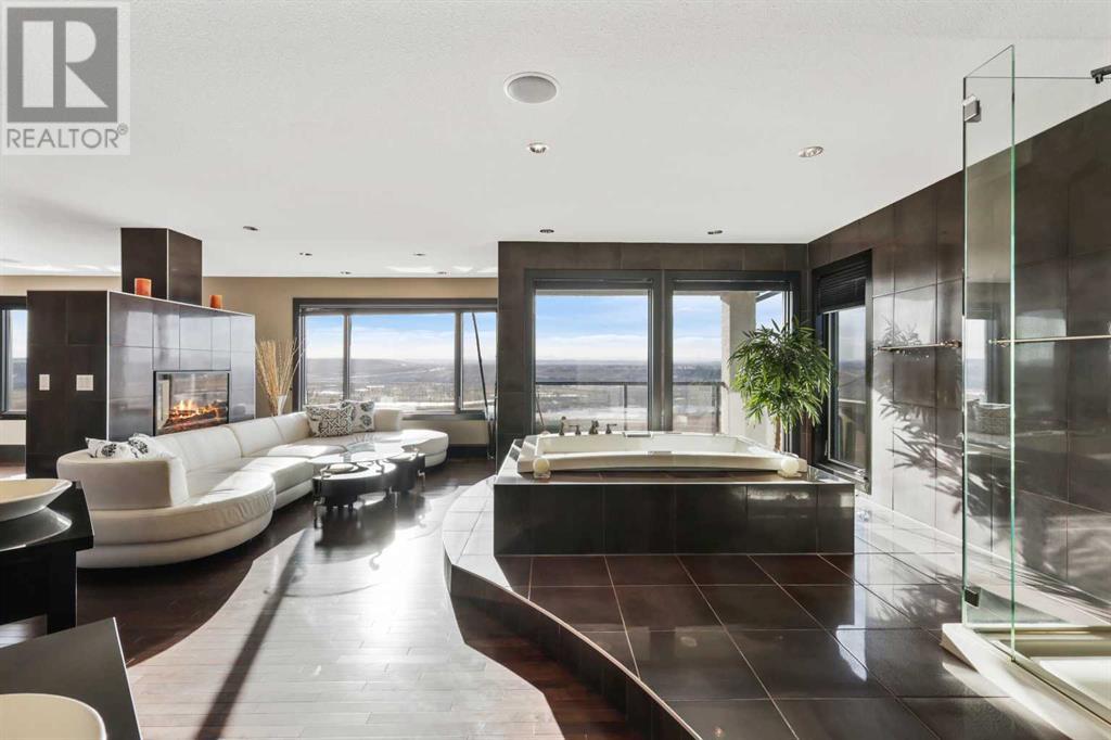 Property at 43 Cranleigh Manor SE image 3