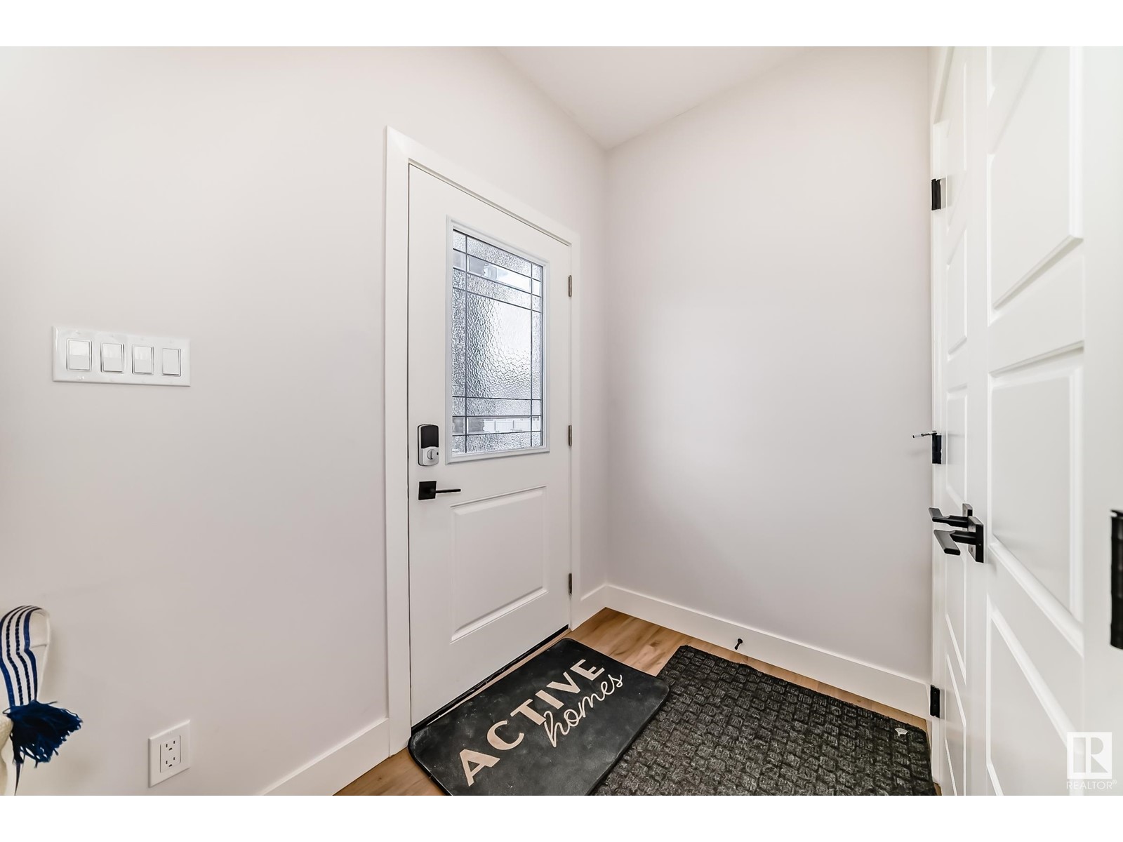 4118 38 St, Beaumont, Alberta  T4X 3B2 - Photo 2 - E4429748