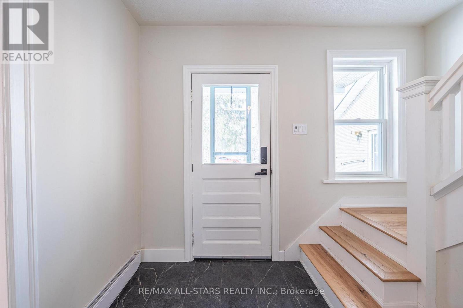Property at 22 SHERWOOD STREET image 4