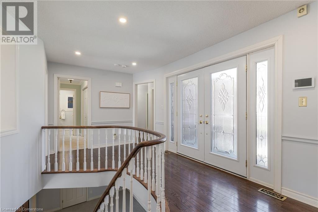 Property at 148 BRIAR HILL Crescent image 4