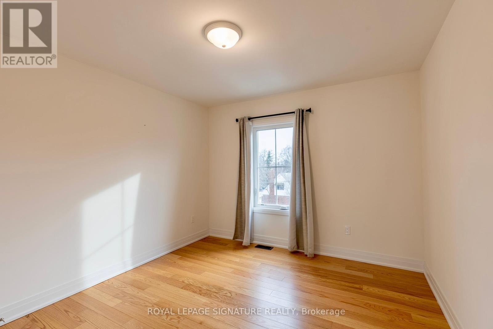 2093 Primate Road, Mississauga (Lakeview), Ontario  L4Y 0H2 - Photo 10 - W12071527