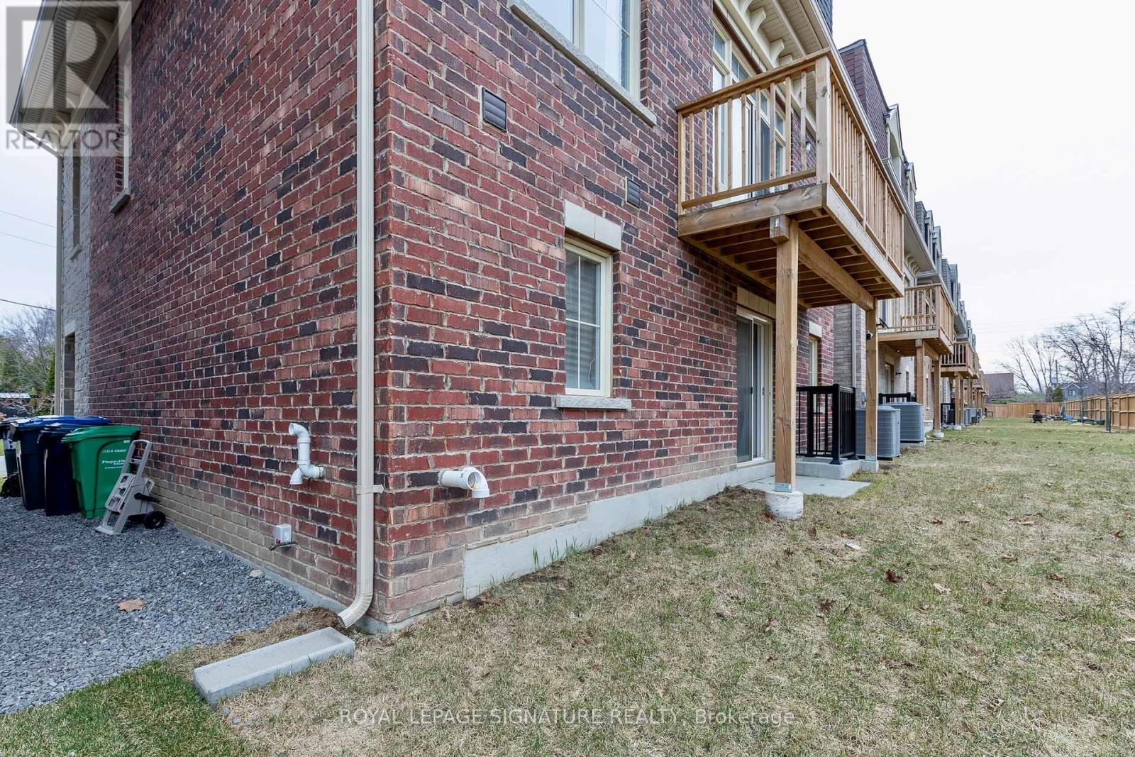 2093 Primate Road, Mississauga (Lakeview), Ontario  L4Y 0H2 - Photo 43 - W12071527