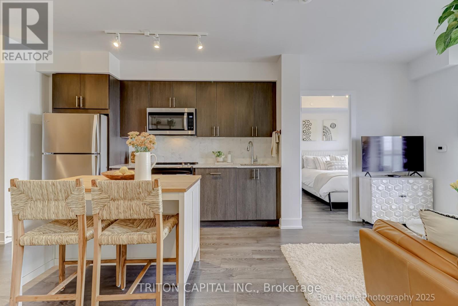 Property at 418 - 2550 SIMCOE ST N STREET image 1