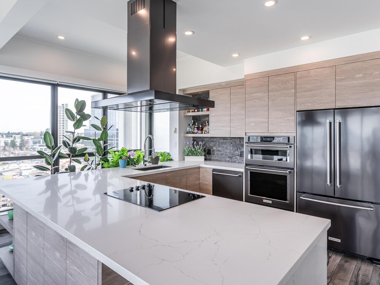2203 10899 University Drive, Surrey, British Columbia  V3T 5V2 - Photo 4 - R2988400