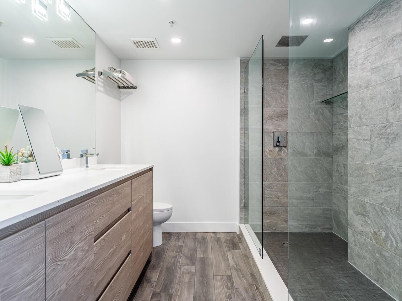 2203 10899 University Drive, Surrey, British Columbia  V3T 5V2 - Photo 20 - R2988400