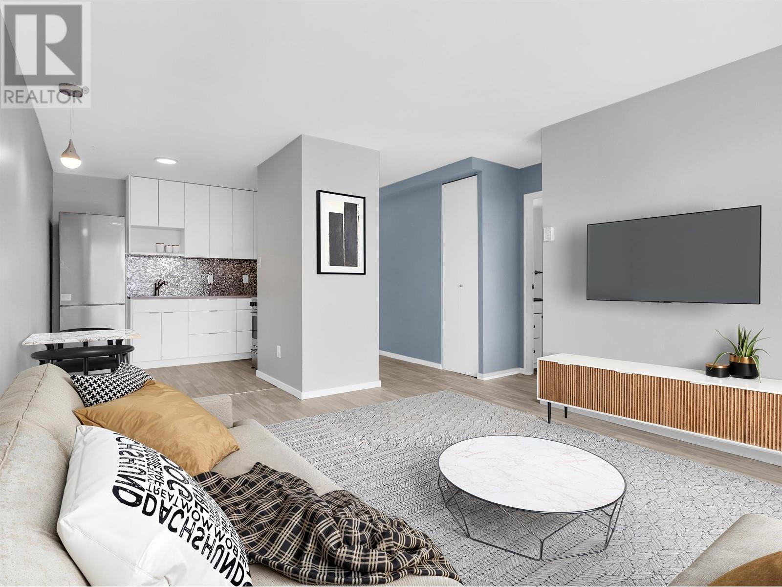 Property at 201 320 ROYAL AVENUE image 4