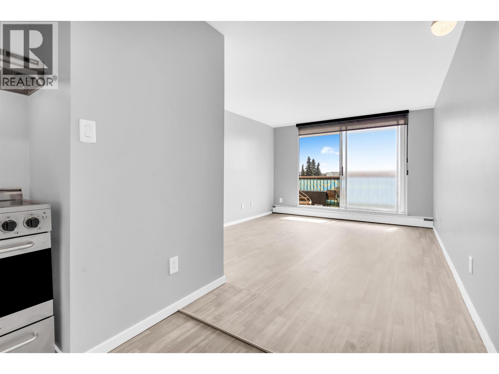 201 320 Royal Avenue, New Westminster, British Columbia  V3L 5C6 - Photo 7 - R2988113